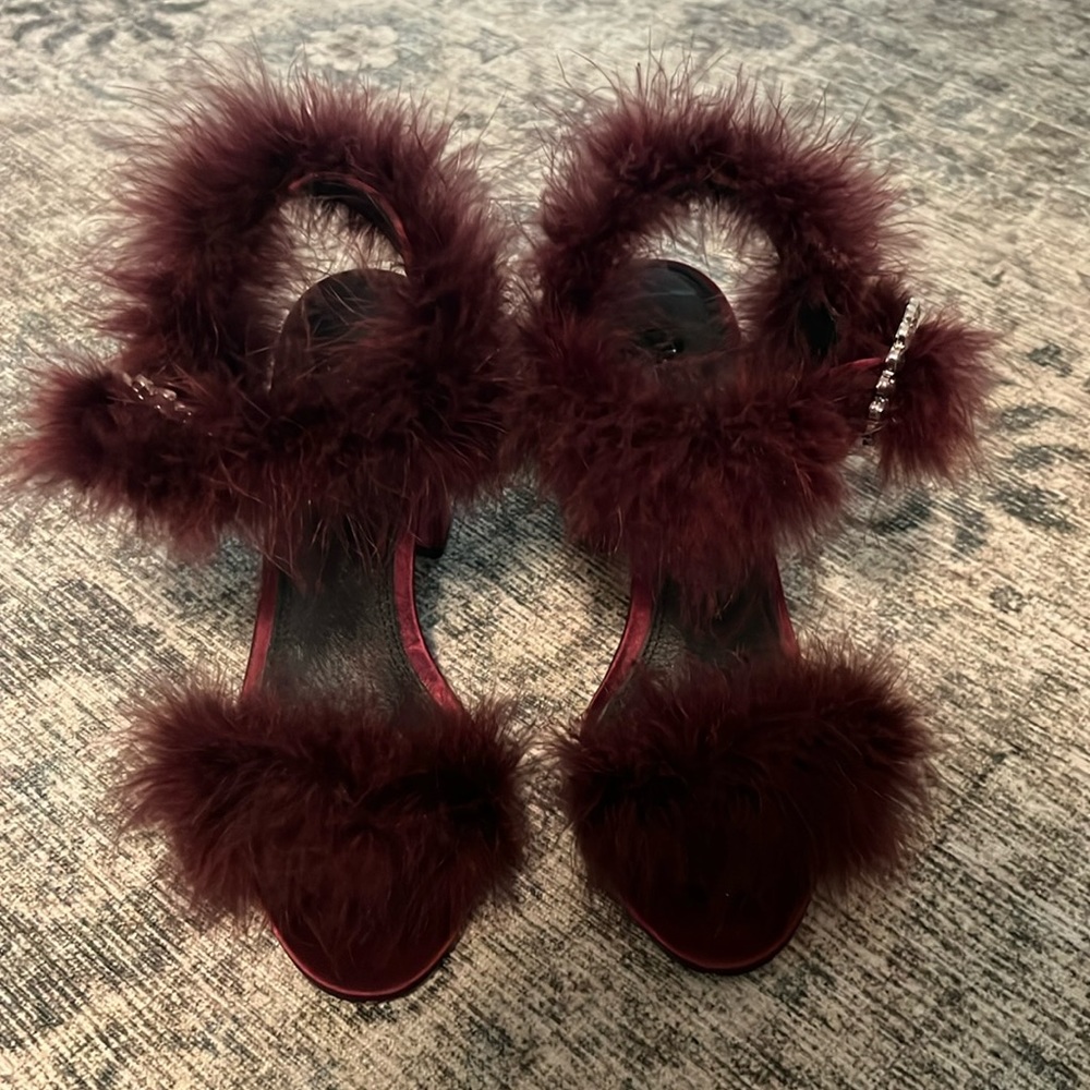 TOPSHOP Satin Feather Heels 40